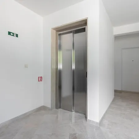 Silver Sea Apartment Makarska